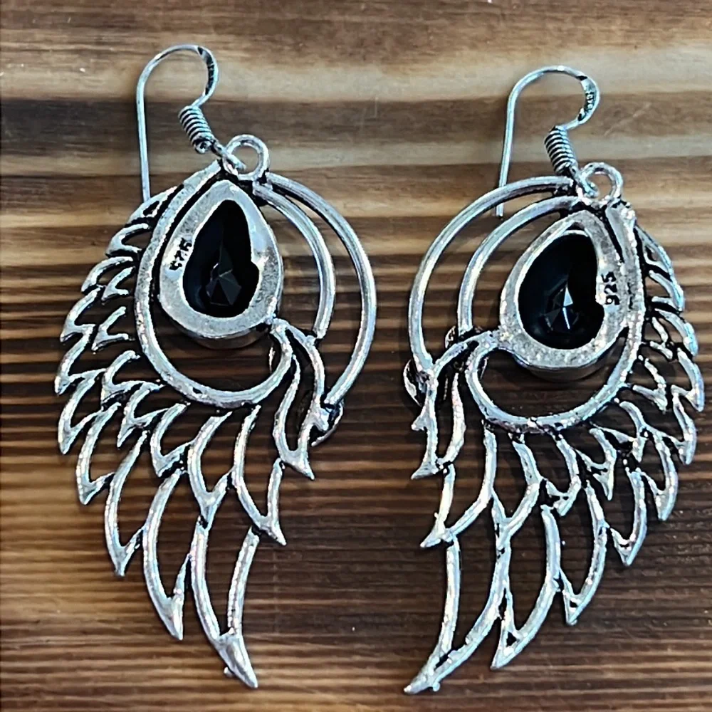 #107 Black Onyx Wings 🪽 Handcrafted Earrings NWOT - Picture 5 of 13